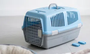 Heavy-Duty Plastic Pet Cat Carrier Crate