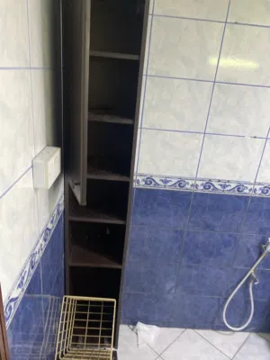 رفوف تستخدم للاحذيه وللغسيل