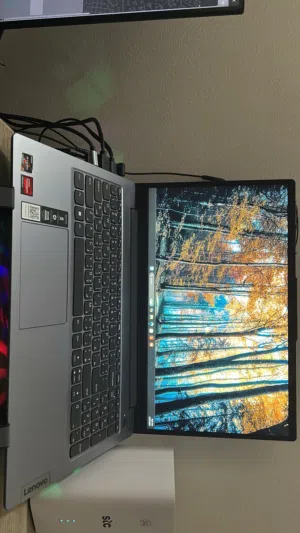 LENOVO IDEAPAD SLIM 3 15ABR8