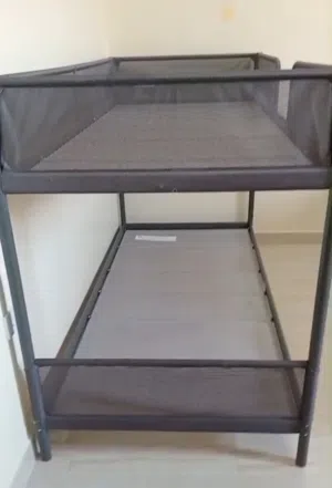 سرير طابقين