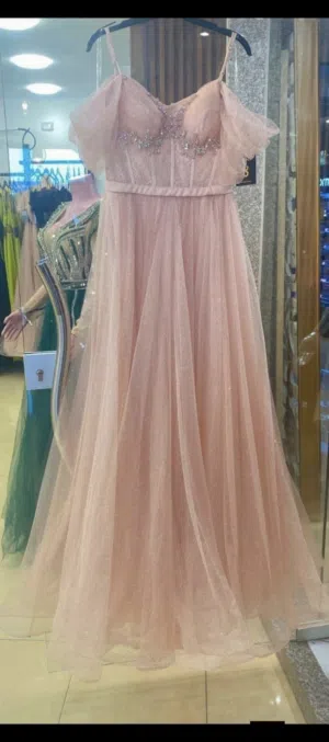 فستان سهرة مشمشي