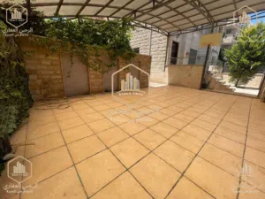 200 m2 3 Bedrooms Apartments for Rent in Amman Deir Ghbar