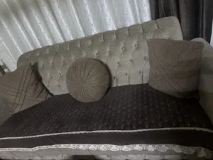 طقم كنب 7 مقاعد للبيع