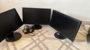 تخفيض شاشات كمبيوتر LCD بدون HDMI تنفع للكاميرات ايضا  بسعر8 نهائي يوجد توصيل لجميع مناطق