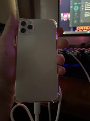 ايفون 11 برو ماكس سعر لقطة