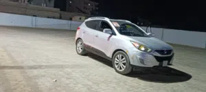 Hyundai . Tucson . 2011 . Used3