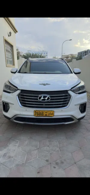 Used Hyundai Santa Fe in Muscat