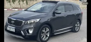Kia . Sorento . 2015 . Used3