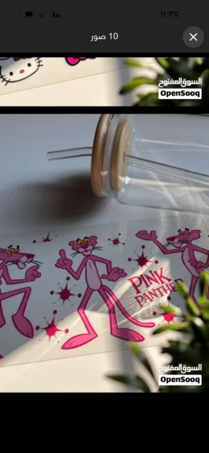 أكواب مع ملصقات و ستيكرات