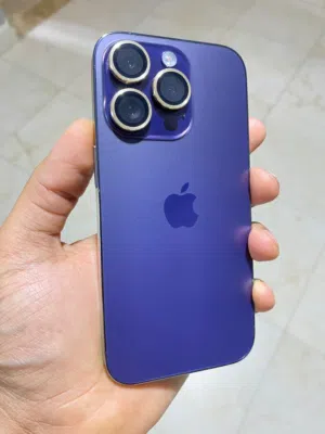 iPhone 14 pro تلفون ربي ايبارك عيب واحد لا باذن الله بالضمان من قدام الحوش