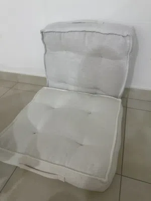 مخدات او طراحات او مخدات للجلوس