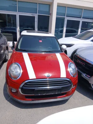 Mini Cooper 2017 Red GCC 2 Doors 138000km  ميني كوبر 2017 خليجي 2 باب بحاله ممتازه