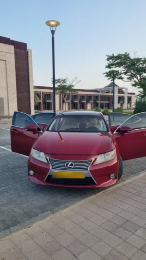 Used Lexus ES in Al Dakhiliya