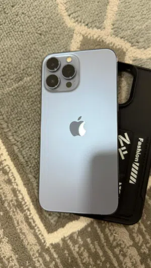 Apple iPhone 13 Pro Max 256 GB in Al Sharqiya