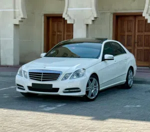 مرسيدس بنز E300 خليجي 2012 فل اوبشن بحاله ممتازة
