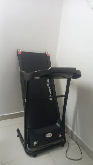 جهاز المشي للبيع حالة جيدة treadmill