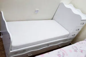 سرير اطفال