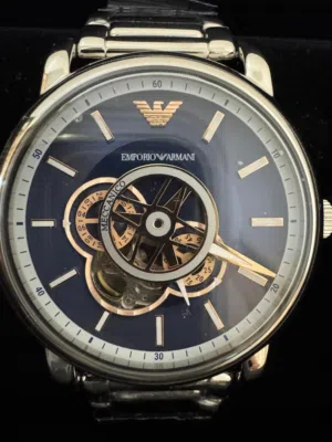للبيع ساعة Emporio Armani Automatic / Meccanico أصلية For Sale: Original Emporio Armani Automatic /