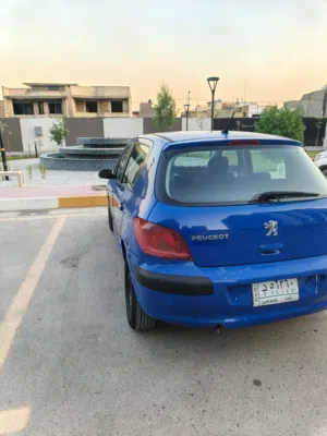 بيجو 307 موديل 2005 مكانها حي الجهاد المحرك والگير بحالة ممتازة تبريد ثلج وسعرها 50 ورقة وبيها مجال