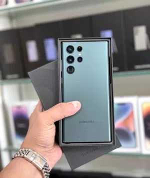 عرض خاص : Samsung S22 ultra 512gb بالذاكرة العملاقة هاتف نظيف جدا بحالة الوكالة مع ضمان و ملحقات