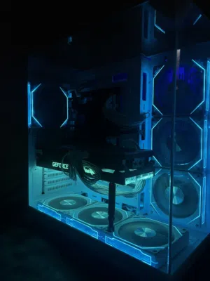 كمبيوتر ألعاب قوي وحديث pc