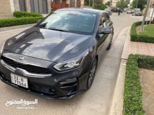 السلام عليكم كيا سيراتو 2020 للبيع فول مواصفات كفاله عامه لون نفطي محرك 1600(المرغوب)