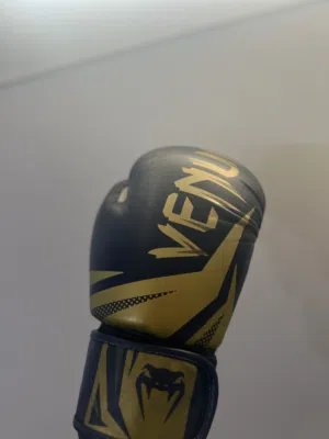 قفازات ملاكمه ماركه Venum