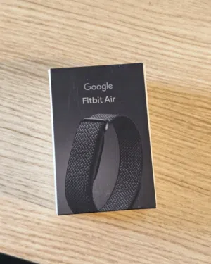 google Fitbit air ( as new ) جوجل فت  بت تراك. كالجديده
