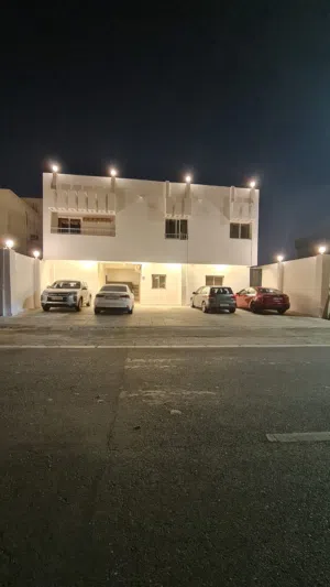 للايجار غرفه وصاله الهلال