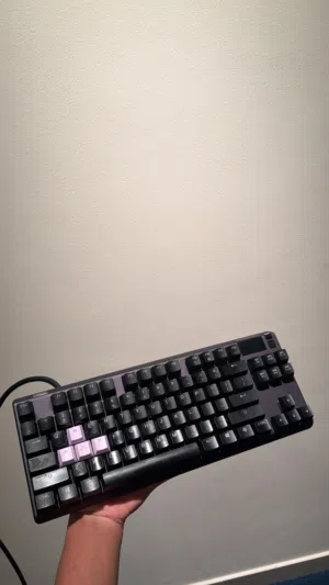 للبيع  Steel Series apex pro.