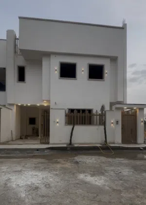 Building for Sale in Tripoli Al-Serraj