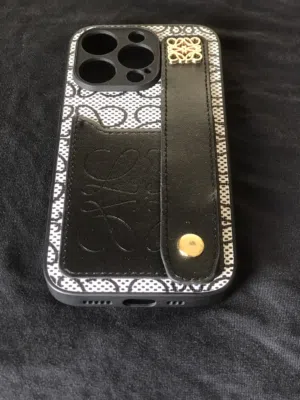 ايفون cover
