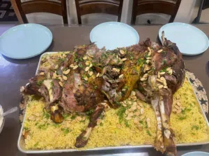 مطبخ تواصي وبوفيهات مفتوحه لجميع انواع المناسبات وطبخات جاهزه..نعمل طبخات يوميه عند الطلب ..