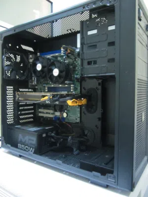 Workstation : Xeon E5620 + R9 290x + 32GB RAM