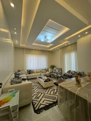 طقم ضيوف 10 مقاعد تفصيل خشب نوعية ممتازة نظام أيكيا للبيع