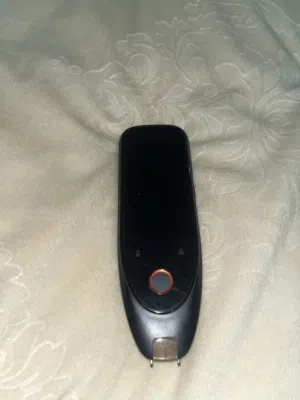 هذا الجهاز هو قلم الترجمة الذكي (Smart Translation Pen)، وتحديداً موديل S50.