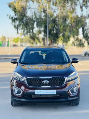 Used Kia Sorento in Tripoli