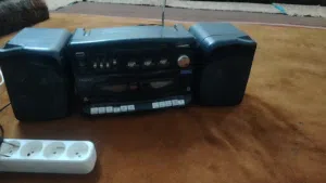 راديو شغال للبيع