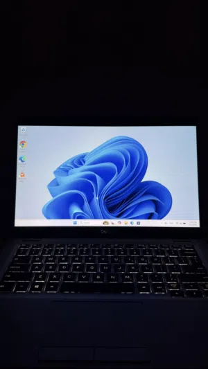 لابتوب ديل 13.3 انش شاشة لمس للبيع