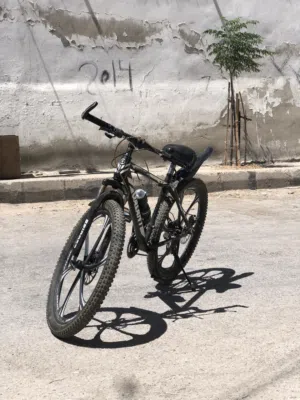 بسكليت نوع جالانت للبيع او للبدل على بلاي ستيشن 4..أقرأ الوصف