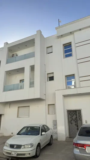 شقه شارع الاسلاك تشطيب حديت