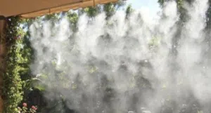 الجو حر صح عندنا الحل رذاذ مكيف طبيعي