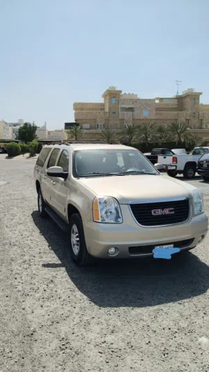 Used GMC Suburban in Al Ahmadi