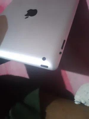 Apple iPad 5 16 GB in Basra