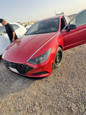 سوناتا للبيع