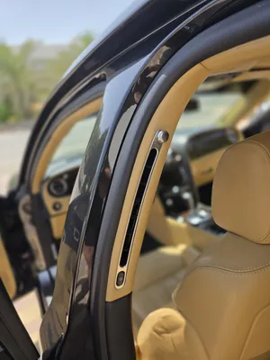بنتلي ‏كونتينينتال ‏Flying Spur ‏2011