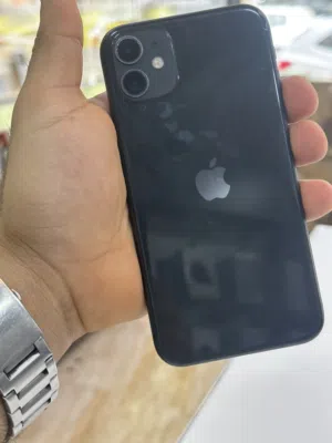 Apple iPhone 11 64 GB in Tripoli