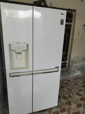 ثلاجه LG لنير ثلاجه+مجمده+براد ماء+صانعة ثلج مكعبات ومبروش اخت الجديد للعلم سمارت واي فاي