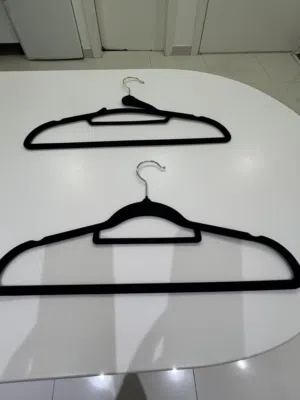 High quality velvet clothes hungers