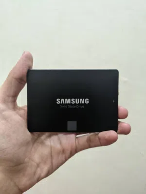 هارد للبيع اس اس دي سامسونج 500 جيجا SAMSUNG 860 EVO SSD نظيف جدا 96% مدة الاستخدام الفعلية: 568 يوم